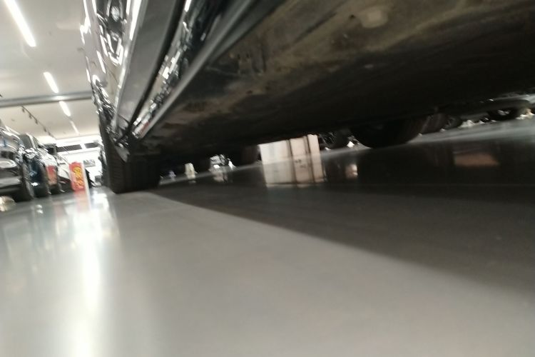 鸿蒙智行 智界R7 2025款 增程 251km Max局部细节9001