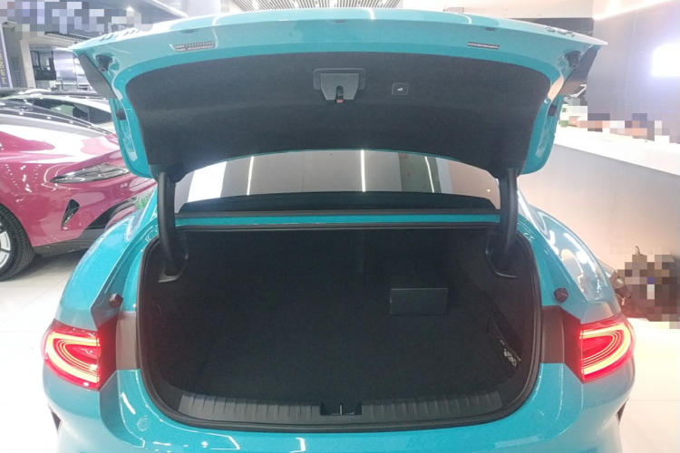 小米汽车 小米SU7 2024款 后驱长续航智驾版机舱底盘23