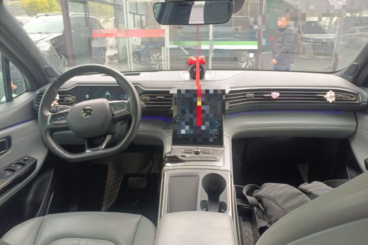 蔚来EC6 2020款 605KM 运动版中控内饰12