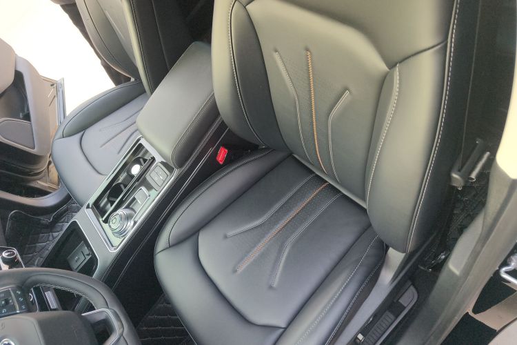 福特 锐界 2022款 PLUS EcoBoost 245 四驱铂锐型 7座中控内饰19