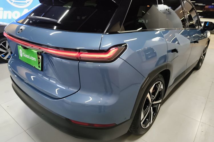 蔚来ES7 2022款 100kWh 首发版车身外观9