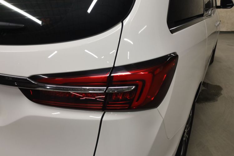 别克GL8 2023款 陆上公务舱 舒适型车身外观6006