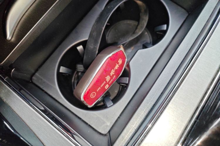 比亚迪 唐新能源 2024款 DM-p 冠军版 215KM 四驱旗舰型中控内饰11