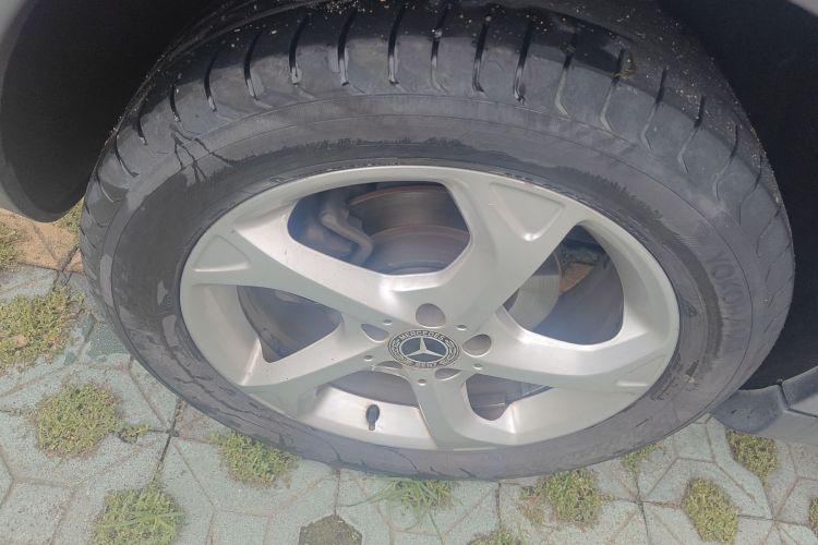 奔驰GLA 2019款 GLA 200 动感型车身外观6003