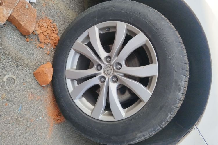 马自达CX-7 2014款 2.3T 智能四驱运动版车身外观10