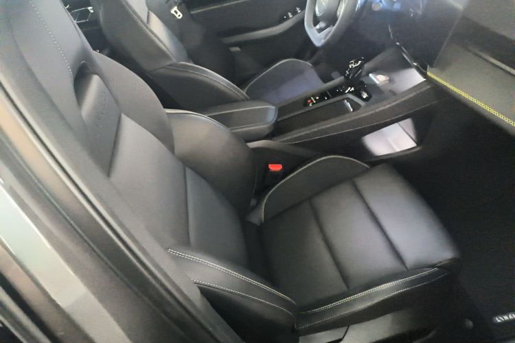 领克03 2025款 1.5TD DCT冠军版Pro局部细节41