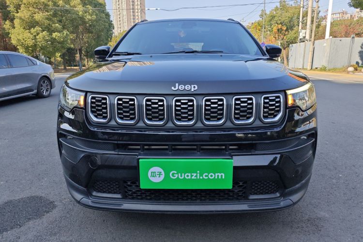 Jeep 指南者 2021款 220T 自动精英版车身外观6001