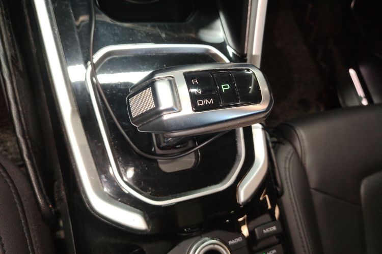 哈弗H6 2017款 红标 2.0T 自动两驱智尚型局部细节18