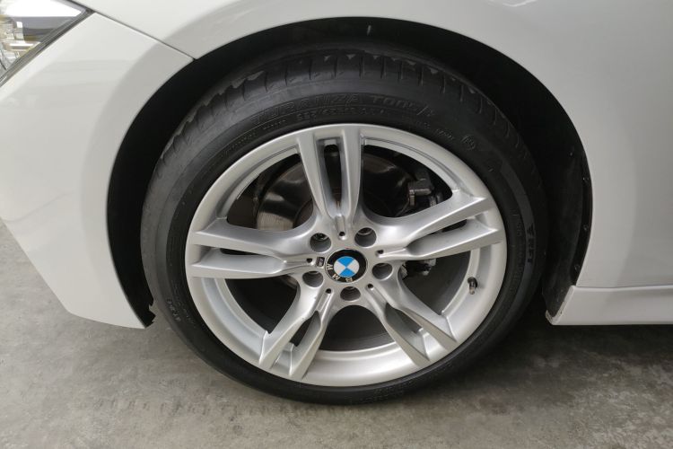 宝马3系 2018款 320Li 领先型M运动套装车身外观6007