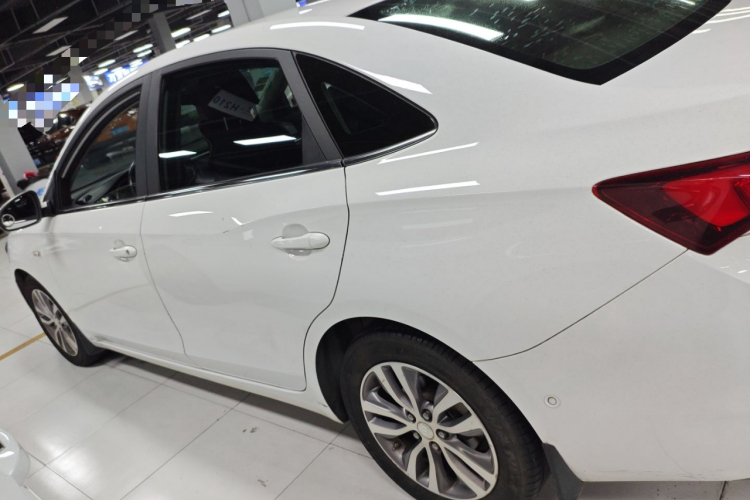 别克 英朗 2019款 18T 自动互联精英型 国V车身外观6003