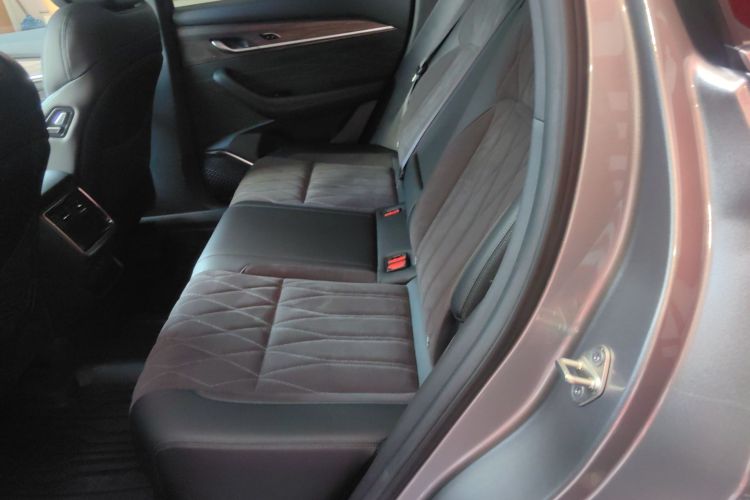 吉利汽车 星越L 2025款 东方曜 2.0TD 自动揽星版中控内饰21