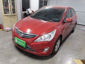 现代 瑞纳 2010款 三厢 1.4L 手动舒适型GS