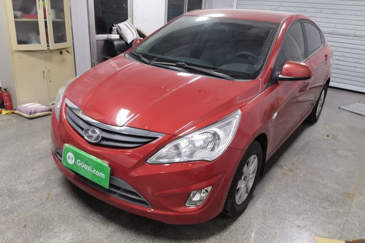 现代 瑞纳 2010款 三厢 1.4L 手动舒适型GS车身外观1