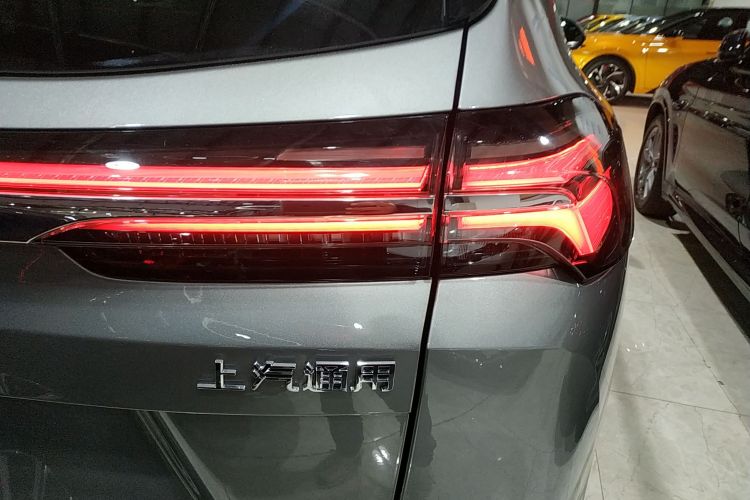 别克 2024款 昂科威Plus 四驱Avenir艾维亚车身外观9