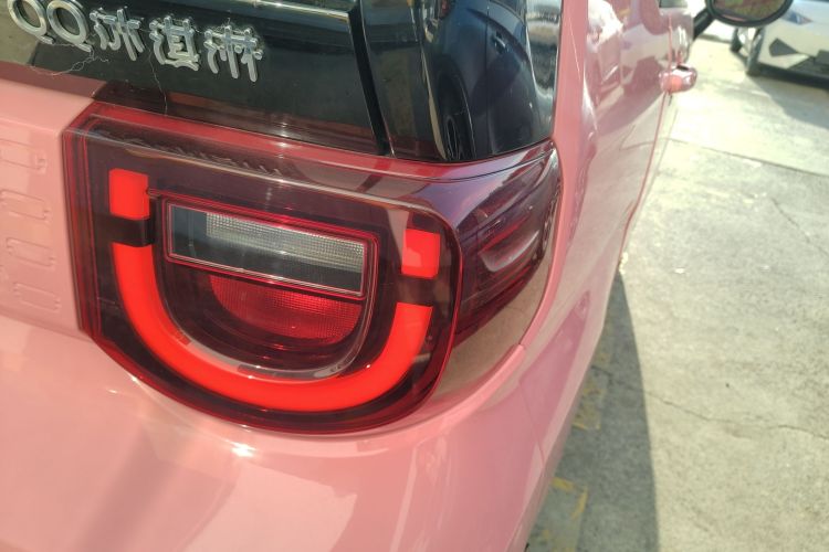 奇瑞 QQ冰淇淋 2022款 170km 圣代 磷酸铁锂车身外观9