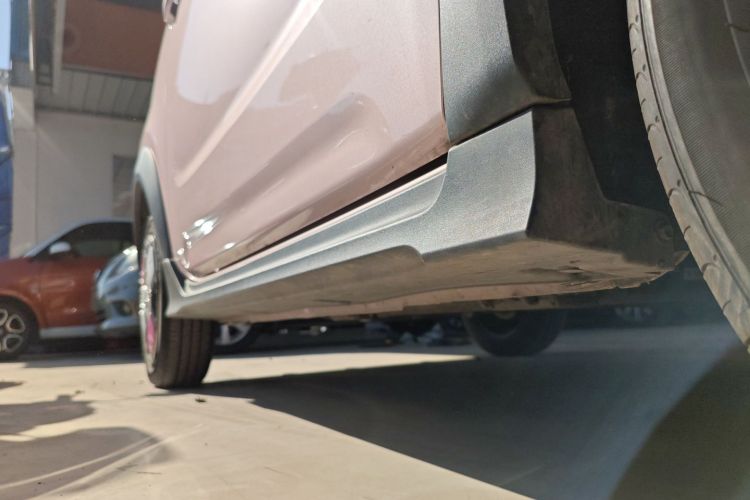 吉利银河 2025款 210km 熊猫卡丁局部细节9001