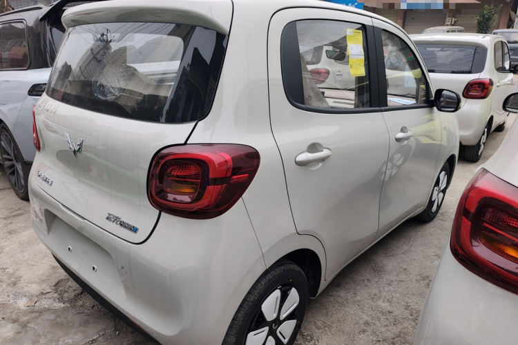 五菱汽车 宏光MINIEV 2025款 四门版 进阶款车身外观7