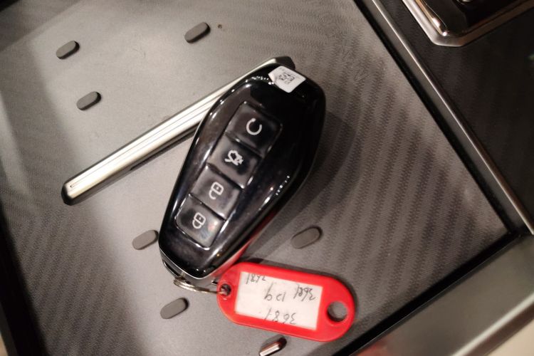 腾势Z9GT 2024款 1100四驱Ultra版中控内饰11