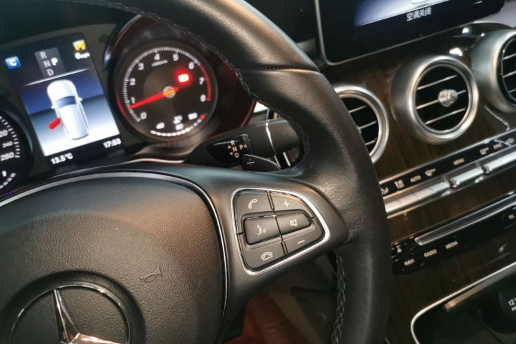 奔驰GLC 2019款 GLC 260 L 4MATIC 动感型局部细节18