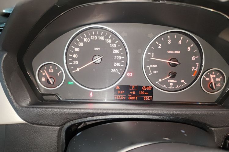 宝马4系 2016款 420i Gran Coupe 进取型中控内饰14