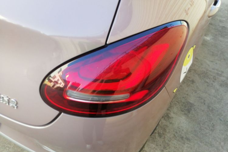 五菱汽车 五菱缤果 2023款 333km 快享款车身外观9