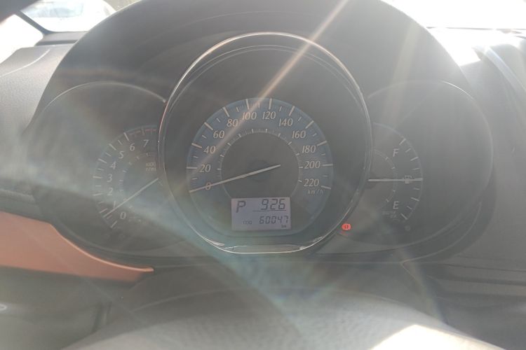 丰田 YARiS L 致炫 2016款 1.5E 自动劲速版中控内饰14