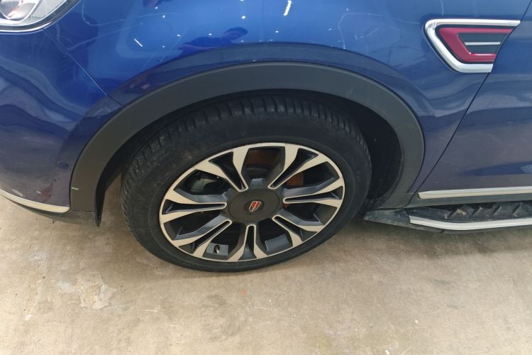 红旗HS5 2019款 2.0T 智联旗领版车身外观6007