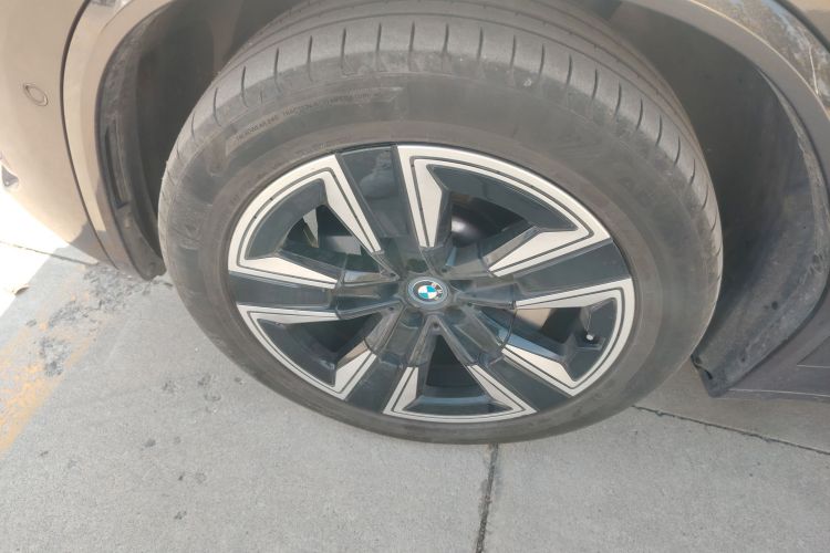 宝马iX3 2022款 领先型车身外观6007