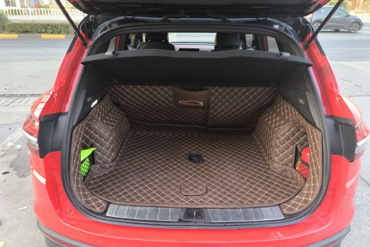 吉利汽车 缤越 2019款 运动款 260T DCT Battle 国V机舱底盘23