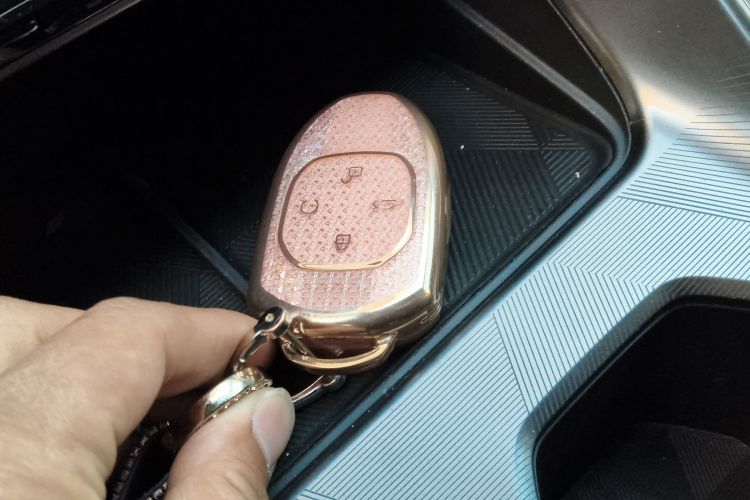 广汽传祺 传祺GS3 2023款 影速 270T 劲智版中控内饰7001