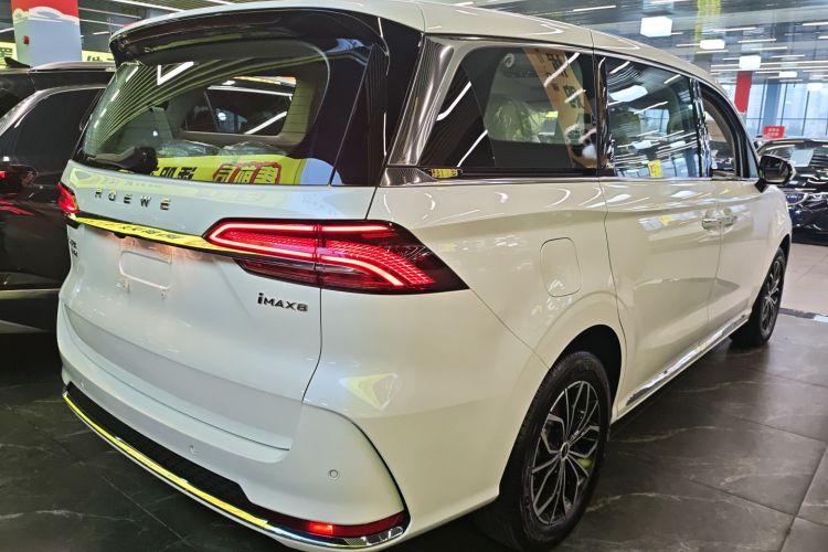 荣威iMAX8新能源 2025款 1.5T DMH 陆尊至享版车身外观7