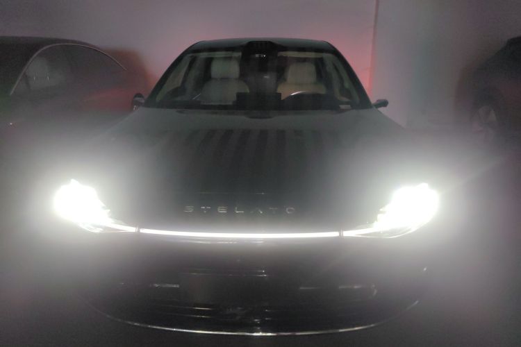 鸿蒙智行 享界S9 2024款 纯电 Ultra 四驱旗舰版车身外观2