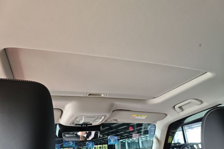 坦克300 2021款 越野版 2.0T 征服者中控内饰22