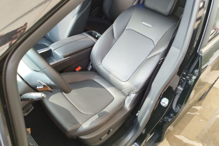 上汽大通MAXUS 大通G50 2023款 PLUS 1.5T 幸福推荐自动启航版中控内饰19