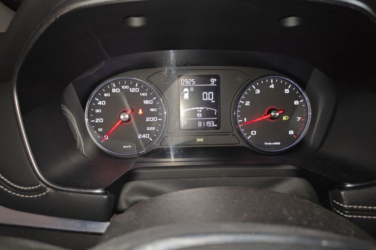 荣威RX5 2018款 20T 两驱自动互联网智臻版中控内饰15