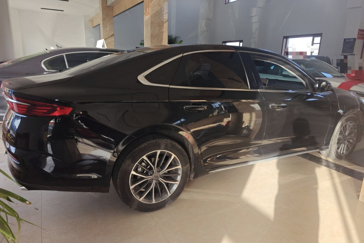 吉利汽车 星瑞 2023款 2.0TD 豪华型车身外观7