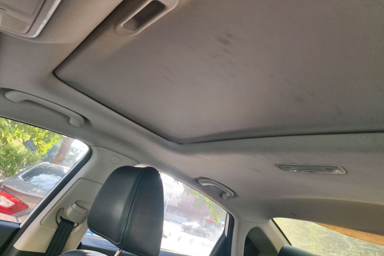 长安 逸动 2019款 高能版 1.6L GDI 手动先锋型 国VI局部细节22