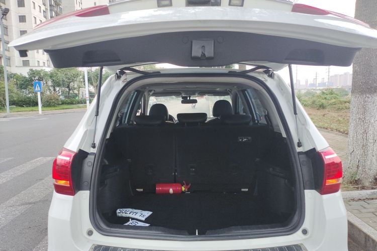 哈弗H6 2014款 运动版 2.4L 自动精英型机舱底盘23