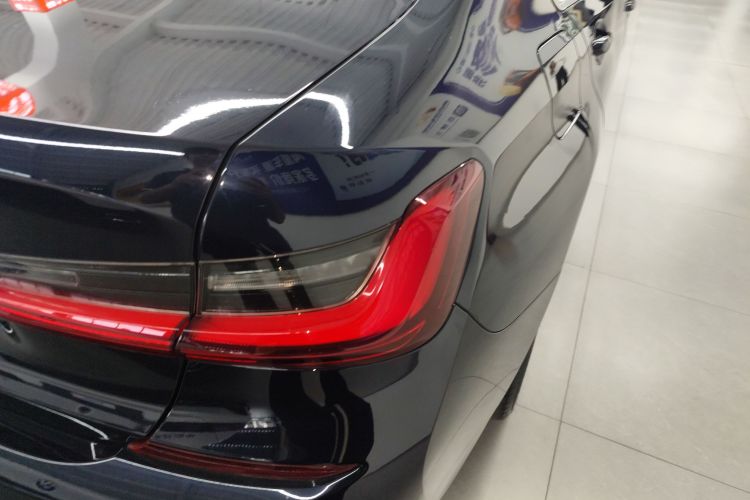 宝马3系 2022款 325Li M运动套装车身外观6006