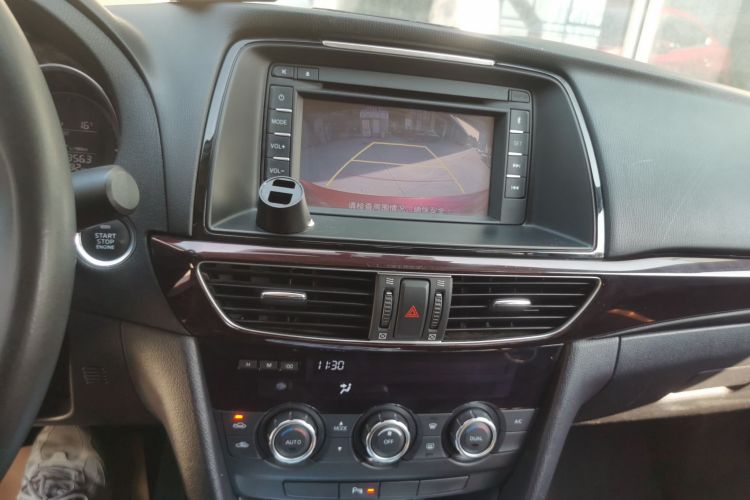 马自达 阿特兹 2015款 2.0L 蓝天豪华版中控内饰16