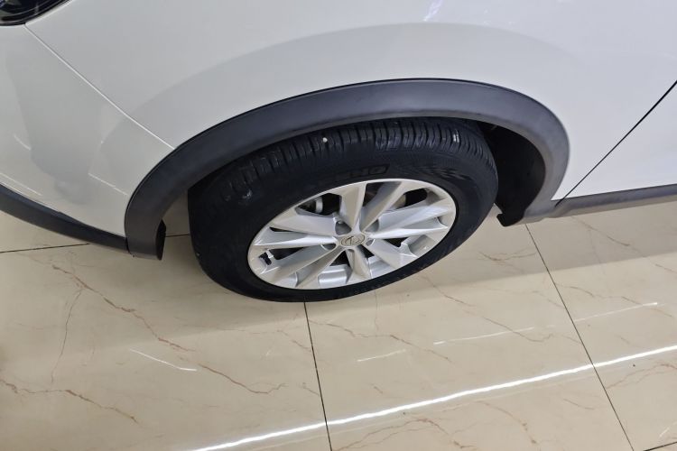 日产 逍客 2017款 2.0L CVT精英版 国V车身外观6007