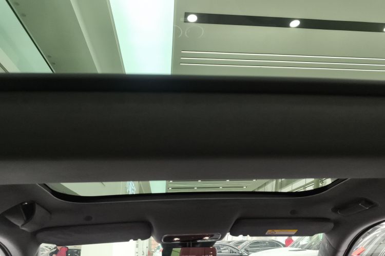 鸿蒙智行 问界M8 2025款 增程 Max+版 53.4kWh 6座版局部细节22