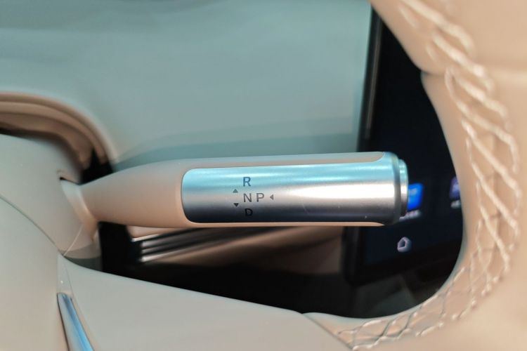 鸿蒙智行 智界R7 2025款 增程 251km Max中控内饰18