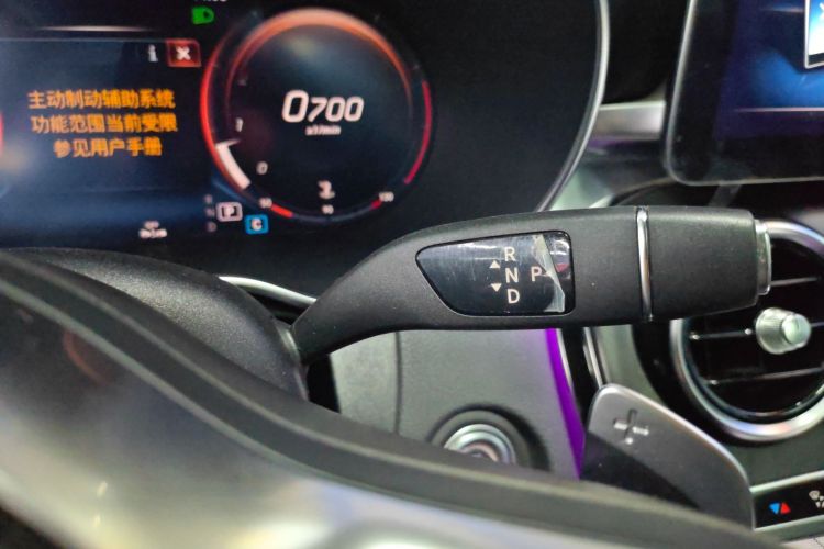 奔驰C级 2021款 C 200 L 时尚型运动版中控内饰18