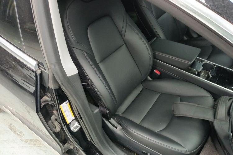 特斯拉 Model 3 2020款 改款 标准续航后驱升级版局部细节41