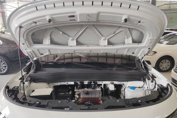 零跑汽车 零跑B10 2025款 510舒享版机舱底盘24