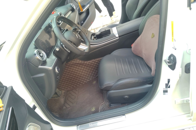 奔驰C级 2023款 C 260 L 运动版局部细节19