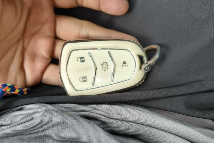 凯迪拉克XT4 2021款 28T 两驱领先型中控内饰7001