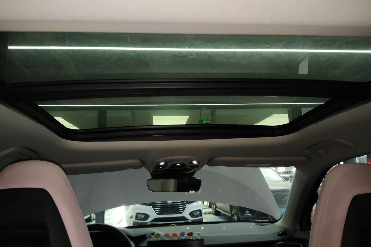 领克06 2021款 1.5T Shero粉色特别版中控内饰22