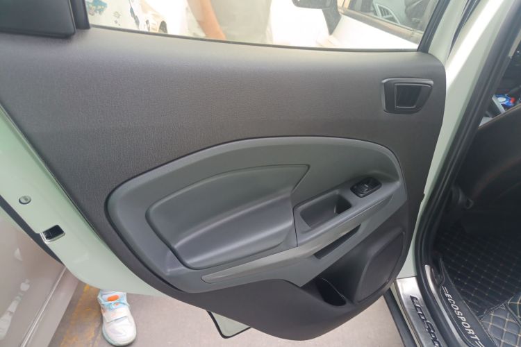 福特 翼搏 2013款 1.5L 手动舒适型中控内饰7008